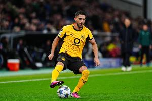 扬-库托：当时我和巴萨谈得很好，但曼城联系我之后我选择了他们