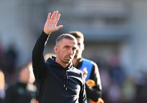 电讯报：加里-奥尼尔退出狼队选帅行列，球迷反对是其中一个原因