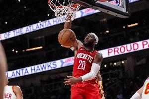 申京：我告诉奥科吉 他接球后调整一下节奏时 三分球就必进无疑