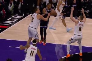 威少跳起传球砸到布劳恩脚背 约基奇&穆雷等四人齐齐摊手