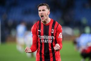 意天空：本赛季意甲突破成功次数最多是萨56，突破成功率最高科内