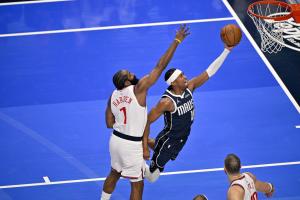 历史最老40+三双！哈登纯种牛马打了51分钟41分14板11助2帽！