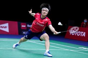 何冰娇2-0战胜杨心乔，晋级全运会羽毛球女单16强