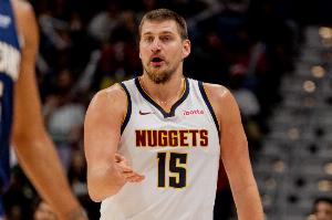 掘金9胜1负！约基奇11月场均34分12.3板11.1助 命中率65/48/85%