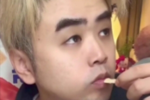 涵艺：现在市面上最好打野就是Tian；朱开：jiejie更适合WBG