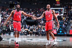 快船VS骑士：小卡复出首发出战 搭档哈登&科林斯&祖巴茨&邓恩