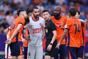 足球报：徐正源亚冠面临阵容厚度的挑战，德尔加多即将离队