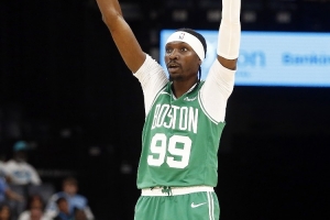 马祖拉：布歇只要登场就能立刻适应比赛节奏并高效执行战术