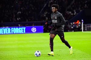 马尔基尼奥斯：恩贾恩图踢了一场精彩比赛 我们会全力支持他成长