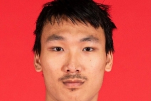 NCAA常规赛-淡厚然4投1中得3分2断1帽 韩国前锋吕俊熙18分6板2助