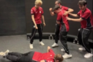 激情满满！G2发布队员捧起非官方世界冠军奖杯精彩时刻