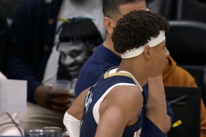 这招我也会！费尔斯军训戈贝尔 连续晃动后压哨上篮打中