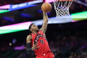 斯科蒂·巴恩斯：巴雷特为球队所做的一切堪称卓越 我们很想念他