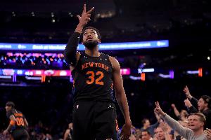 唐斯打趣：锡伯杜是偏执战术大师 但逆转绿军不是他赛前布置的