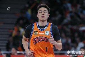 小李飞刀！李添荣8中4&三分4中2拿到14分3断 正负值+24！