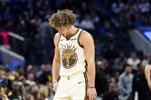 没啥用！波杰姆斯基半场三分5中0未得分仅拿4板 正负值-24