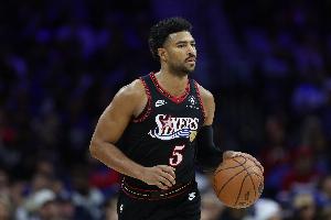 手感不好但还是全面！格莱姆斯13中5得12分5板6助 5记三分全打铁