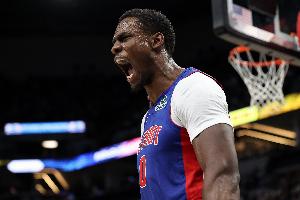 高效两双！杜伦8中6拿下16分16板1助1帽 正负值+27