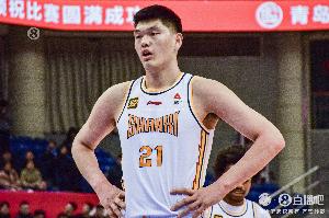 效率低下！刘传兴全场9中3 得到6分6篮板3助攻4抢断