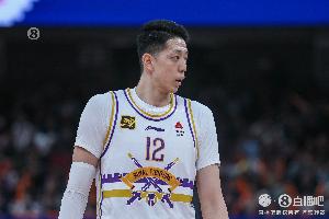 不浪费机会！沈梓捷5中5高效拿到12分6板4助2断4帽 犯满离场