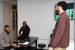 昨天都没打！詹姆斯转发和塔图姆会面照片：高尔夫球讨论事实