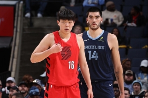 媒体人：杨瀚森和埃迪有差距 这很正常&不用大惊小怪