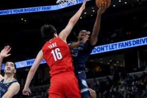 给自己首次首发打分？杨瀚森：这个表现 不打了 确实打得不咋地