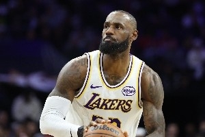 现役末节10+次数？詹姆斯391次比第2多180次 KD屈居第3&库里仅第6