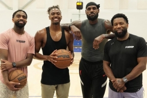 詹姆斯：我每年都和马克西一起训练备战新赛季 我喜欢他的谦逊