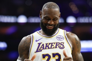 詹姆斯：休战对绿军的比赛让我有两天半的时间疗伤 我感觉很不错