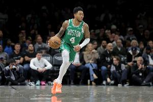 Ary：绿军愿意交易安芬尼·西蒙斯和豪泽 但不愿意送出未来选秀权