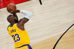 都回来啦！今日湖人客战76人 詹姆斯将迎来复出！