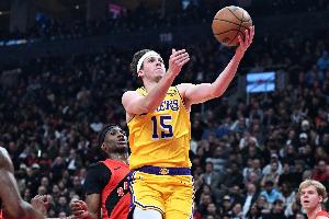 里夫斯本赛季场均得分达到29.3分 已经超越约基奇升至联盟第5！