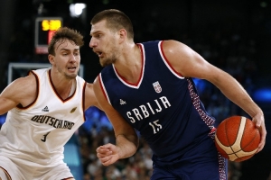 为何欧洲青训水平高？杨毅：他们不过早划分位置 约基奇曾打后卫