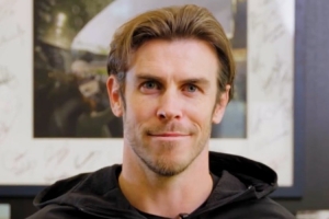 主场告别！贝尔祝贺孙兴慜：你是热刺真正的传奇，值得所有赞誉