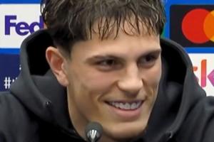 离开曼联有遗憾吗？难过吗？加纳乔果断回答：不会，不会，不会！