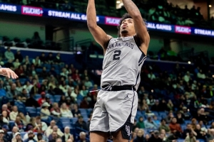 奎因：我和哈珀从小就认识 我期待着未来能与他有更多的较量