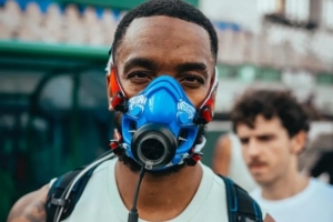 太阳报：伊万·托尼袭击骚扰者后已获保释，立即回沙特参加训练