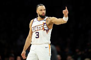 跟腱酸痛！主帅：本计划让狄龙重点对阵兰德尔 会进一步评估情况