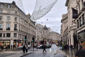 将回主场告别球迷！孙兴慜晒伦敦街头漫步照：重大事件发生日