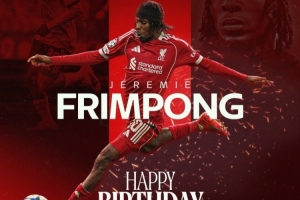 今日是弗林篷25岁生日，利物浦社媒送上祝福：生日快乐