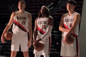 拓记：球队知道杨瀚森需要上场时间 但认为克林根&罗威是更优选