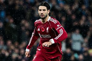 索博斯洛伊：赢球+零封非常重要，无论踢什么阵型我们都要有表现