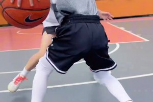 李春江&赵睿师徒相聚！球迷：回来带带宏远吧，都快废了！