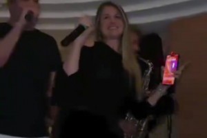 98年法兰西世界杯的看台上，当时的苏珊娜可是最靓丽的风景线！