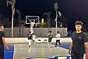 哥们，跳球还能这样跳？？