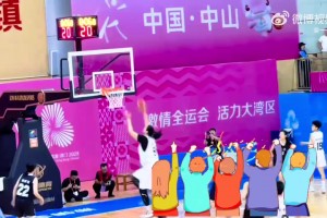 从这个视频能看出来加纳乔基本功太差了，回传的球全都是飞起来的