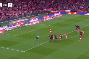 【集锦】葡超-托马斯-阿劳霍离谱乌龙 本菲卡2-2遭卡萨匹亚绝平