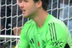 2006 年的今天，德罗巴在对阵沃特福德上演了帽子戏法