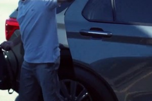 穆里尼奥离开费内巴切，留下65.6万英镑酒店账单